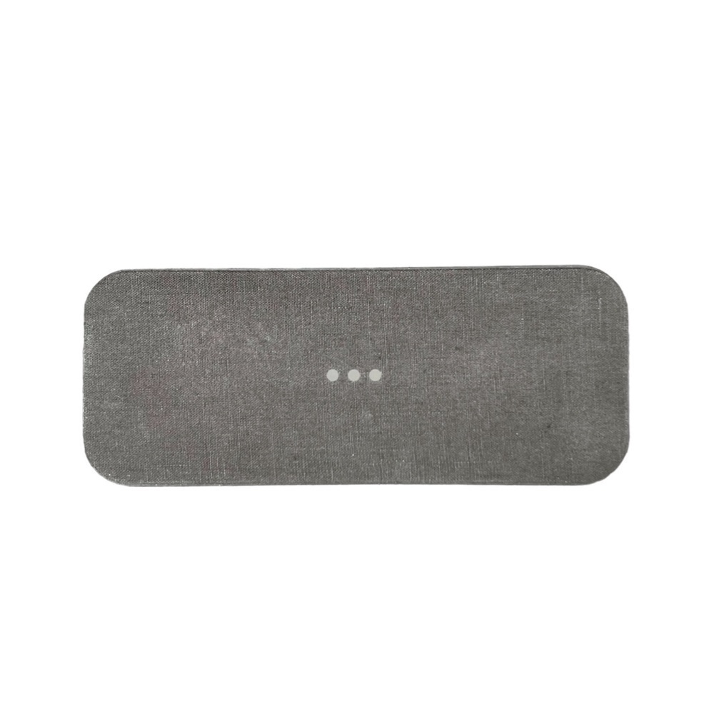 Courant | CATCH:2 Essentials Dual Device Charging Pad, Charcoal - Picture 4 of 5